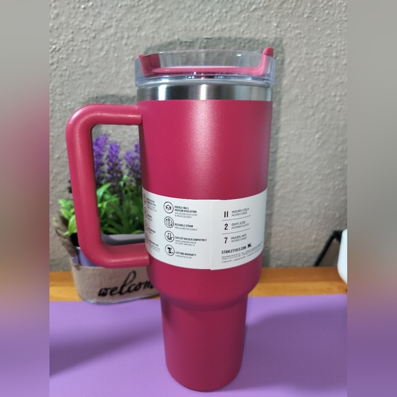 New Stanley cosmo pink target Valentín day quencher H2.0 tumbler 40oz/1.18L - Picture 8 of 11